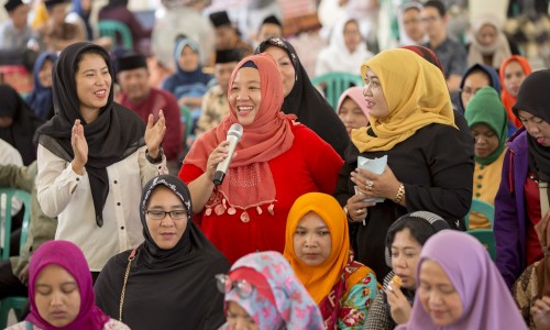 枇杷炖雪梨的功效-枇杷炖雪梨的功效网 | 雪梨枇杷膏,枇杷炖雪梨的功效禁忌